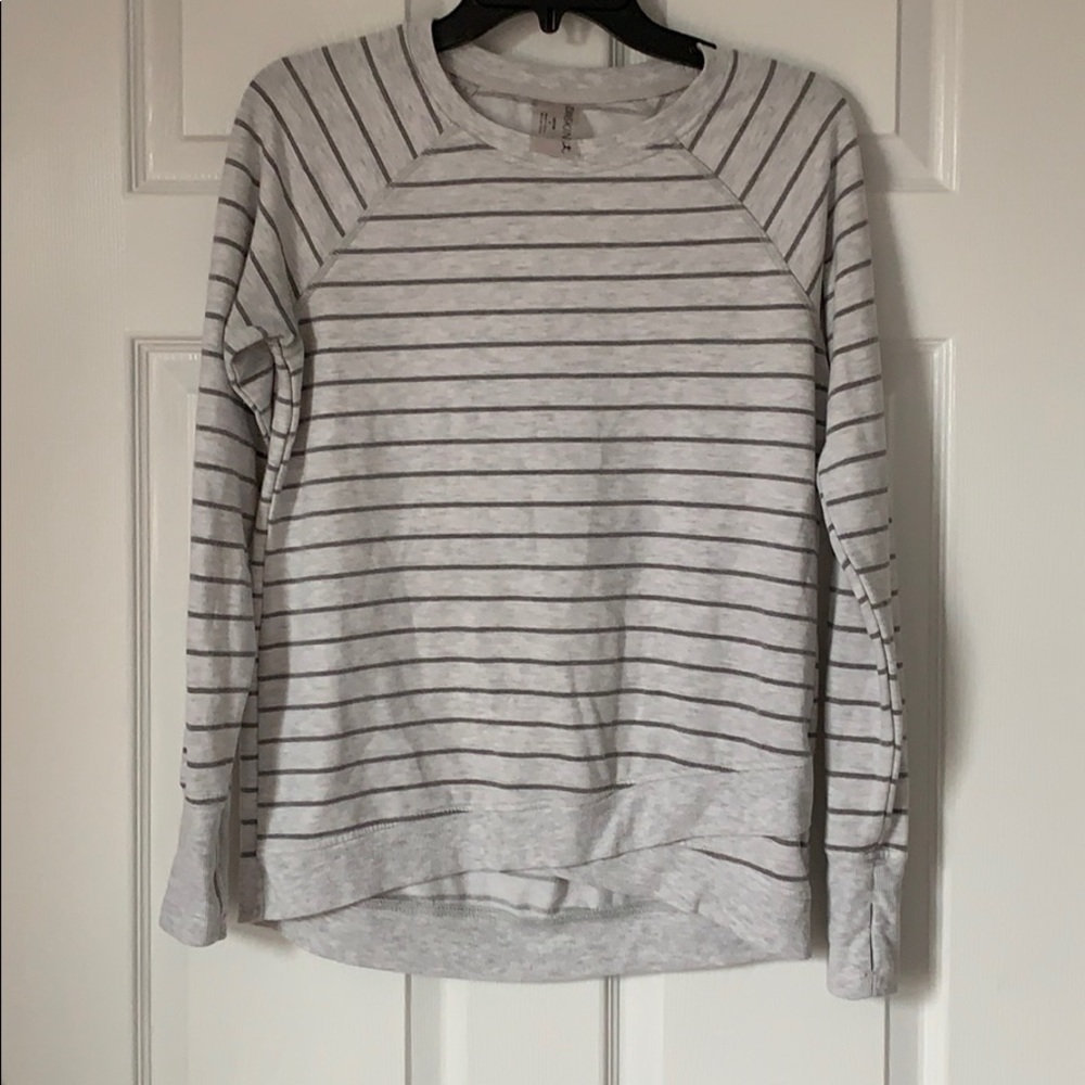 Danskin gray cross-cross bottom sweatshirt